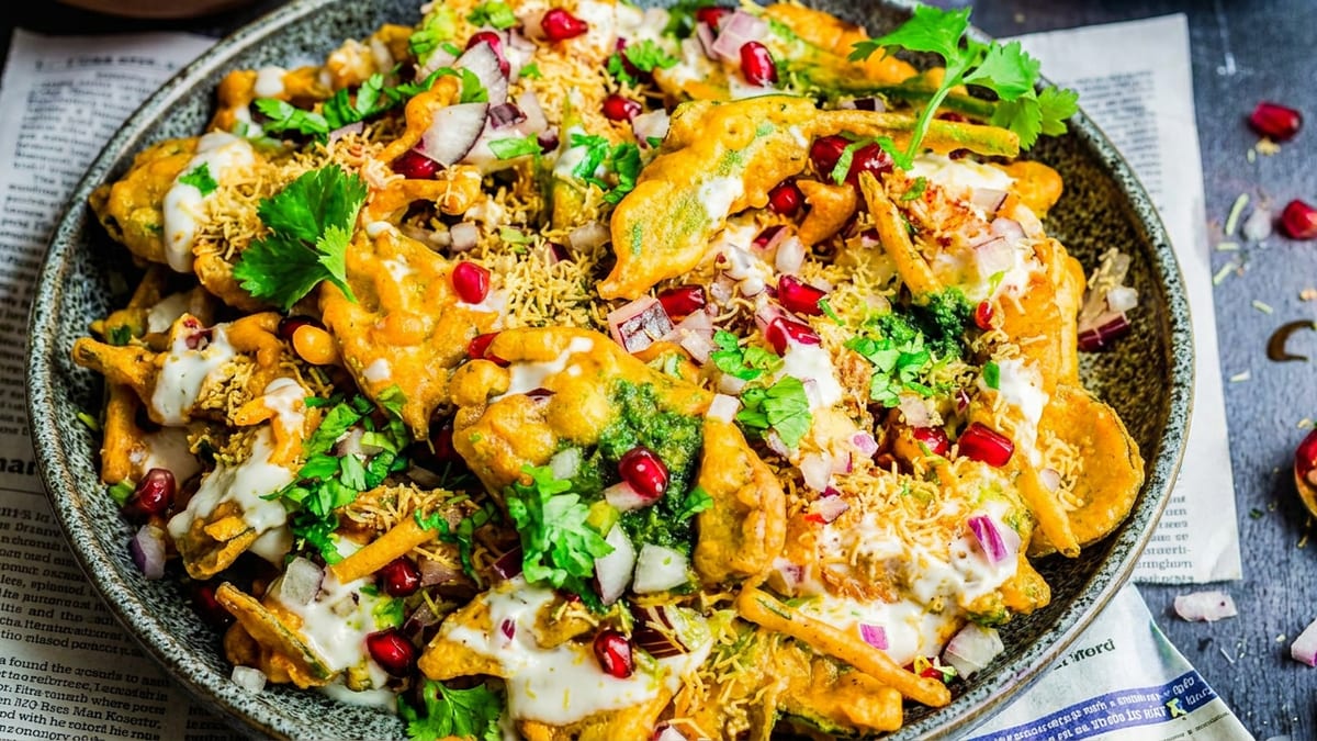 Palak Patta Chaat, Vada Pav, and More
