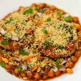 Aloo Tikki Chaat